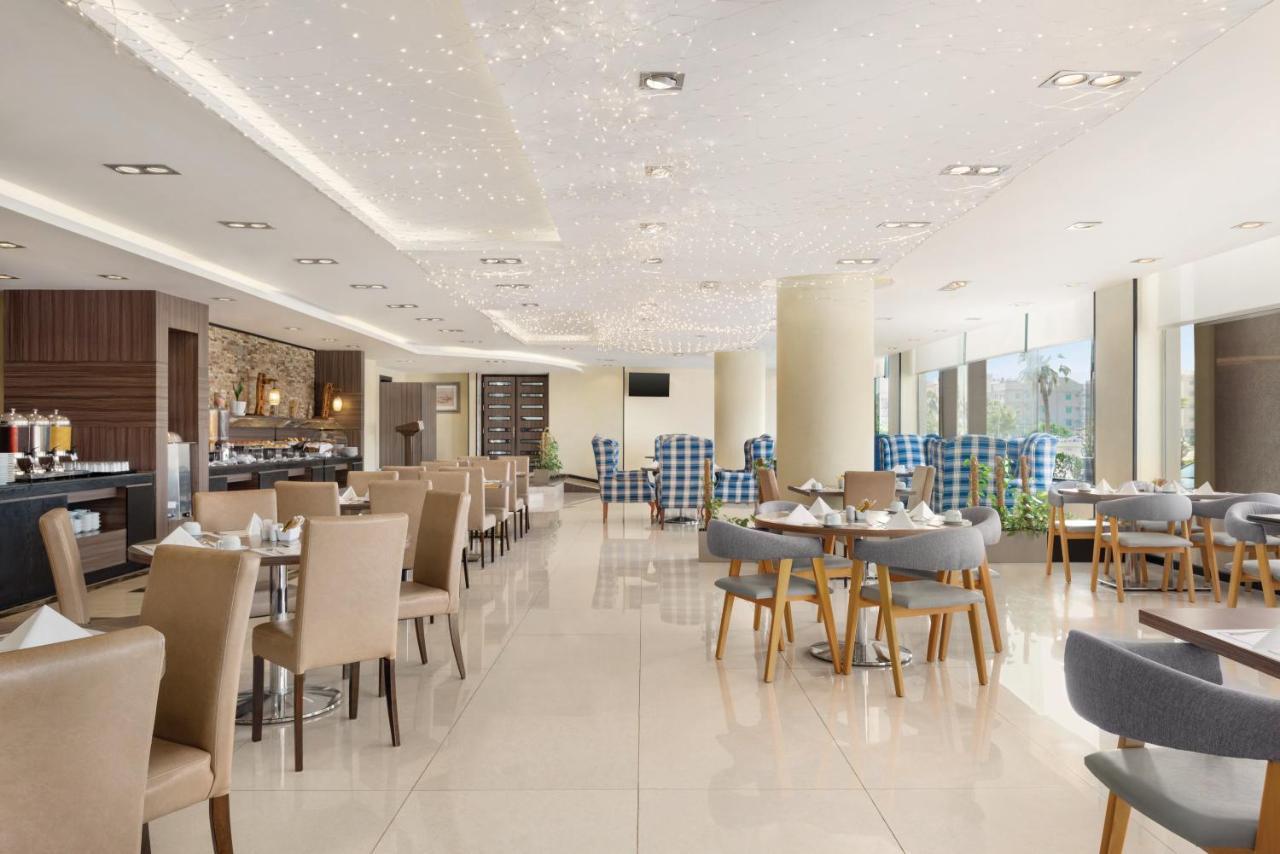 Howard Johnson Dammam Hotel מראה חיצוני תמונה