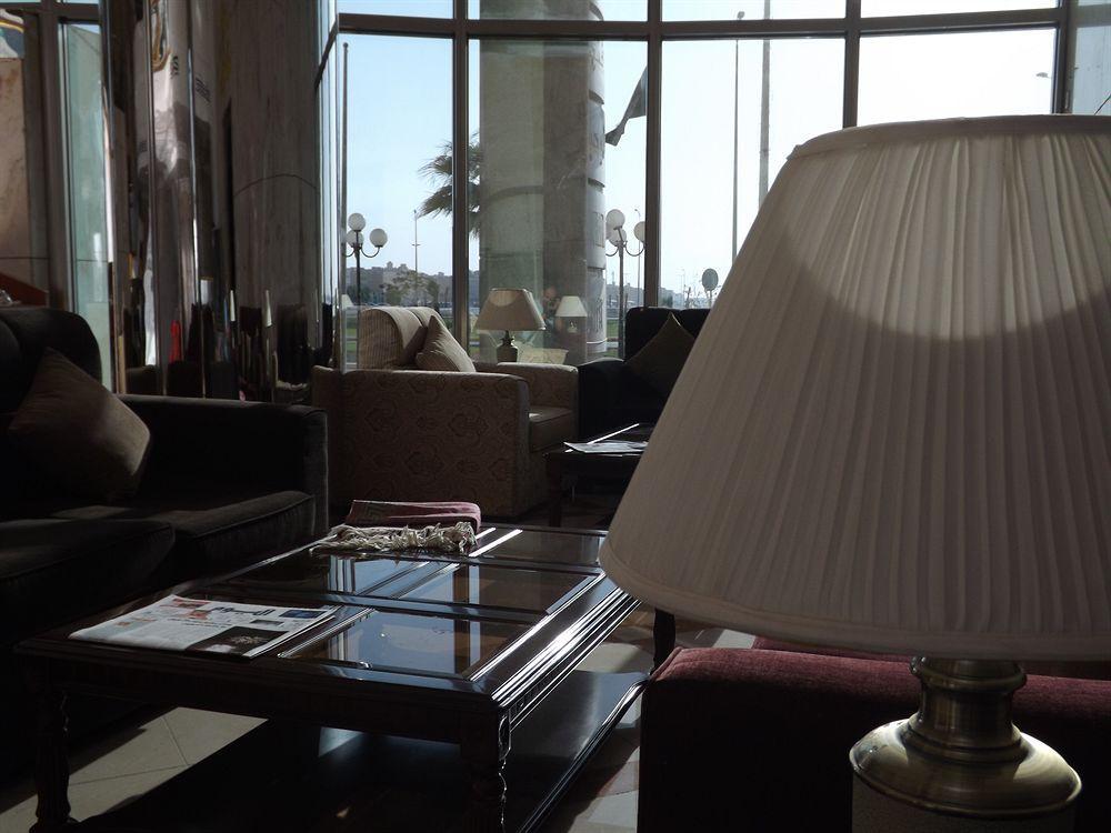 Howard Johnson Dammam Hotel מראה חיצוני תמונה
