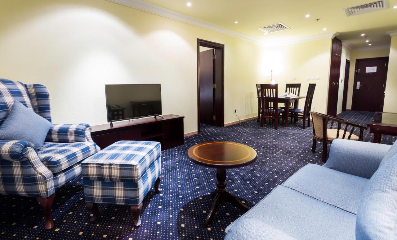 Howard Johnson Dammam Hotel מראה חיצוני תמונה